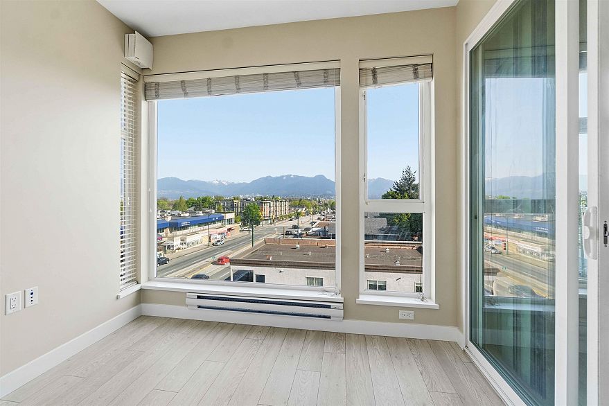 PH6 1838 Renfrew Street