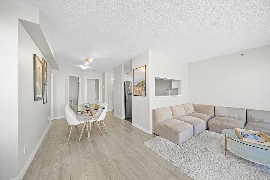 1208 3455 Ascot Place