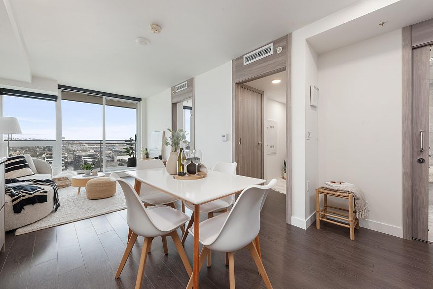 2105 433 SW Marine Drive