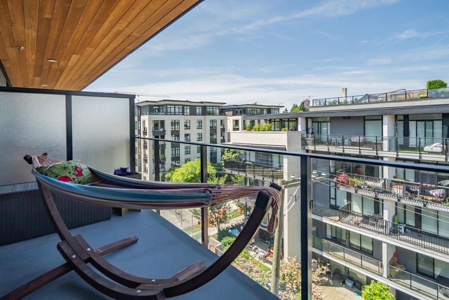 605 5085 Main Street