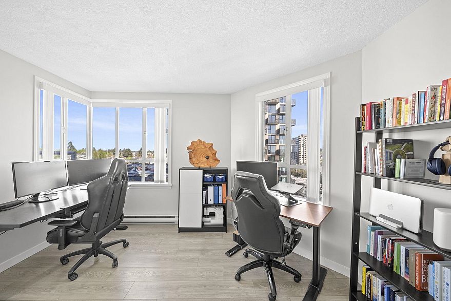 1208 3455 Ascot Place