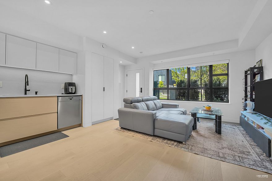 37 530 W 28th Avenue