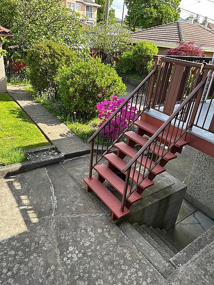 115 W 47th Avenue