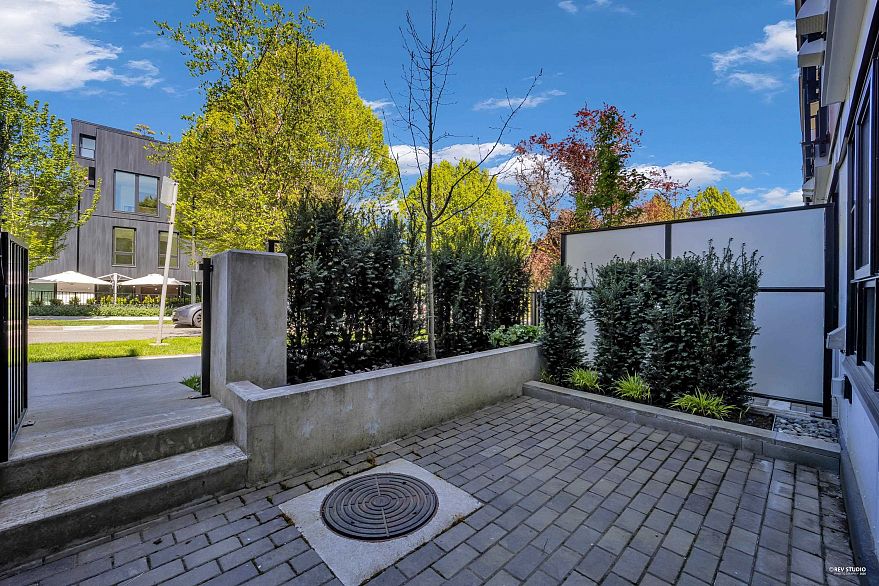 37 530 W 28th Avenue