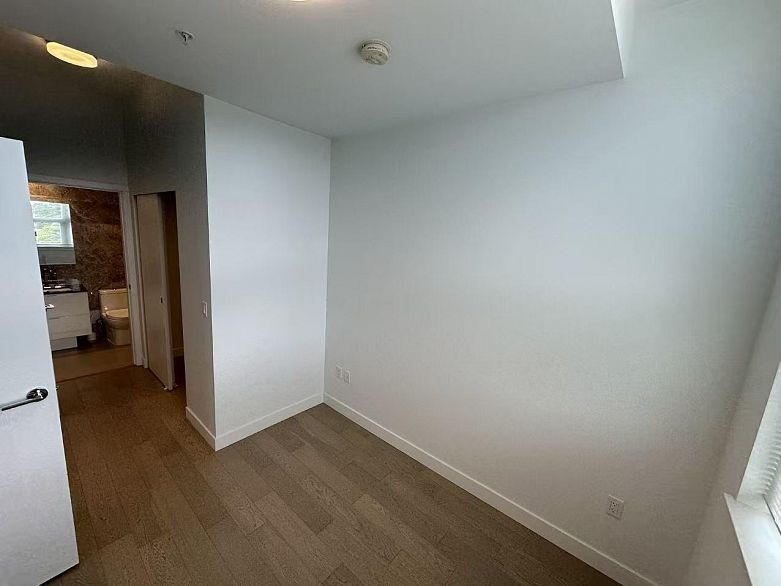 406 6733 Cambie Street