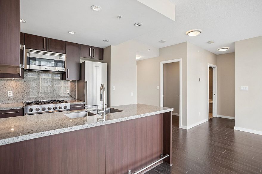 805 108 W 1st Avenue