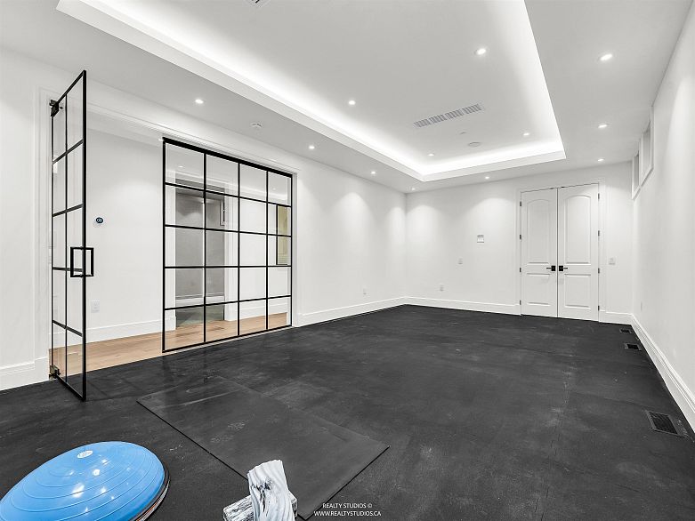2050 SW Marine Drive