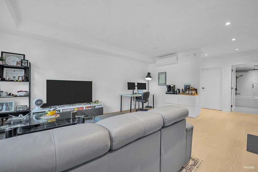 37 530 W 28th Avenue