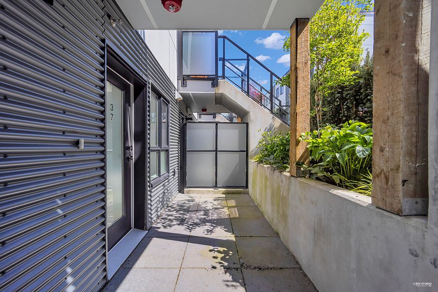 37 530 W 28th Avenue