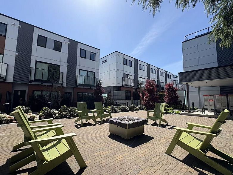 37 530 W 28th Avenue