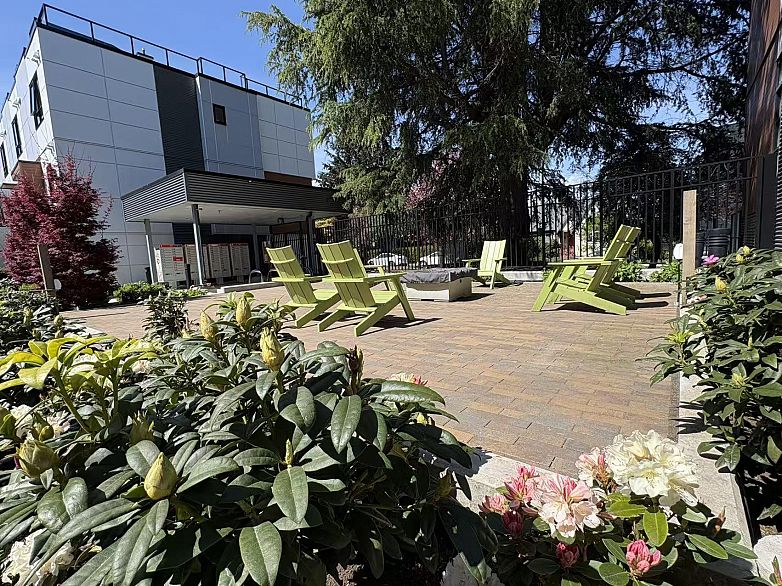 37 530 W 28th Avenue