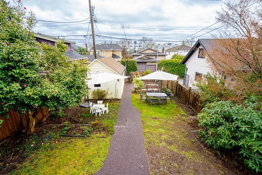 134 W 40th Avenue