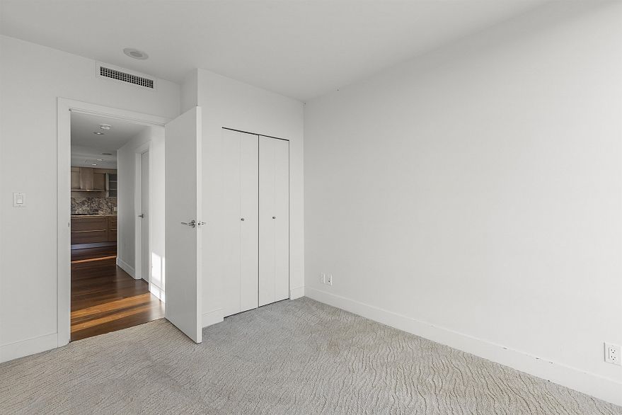3308 1111 Alberni Street