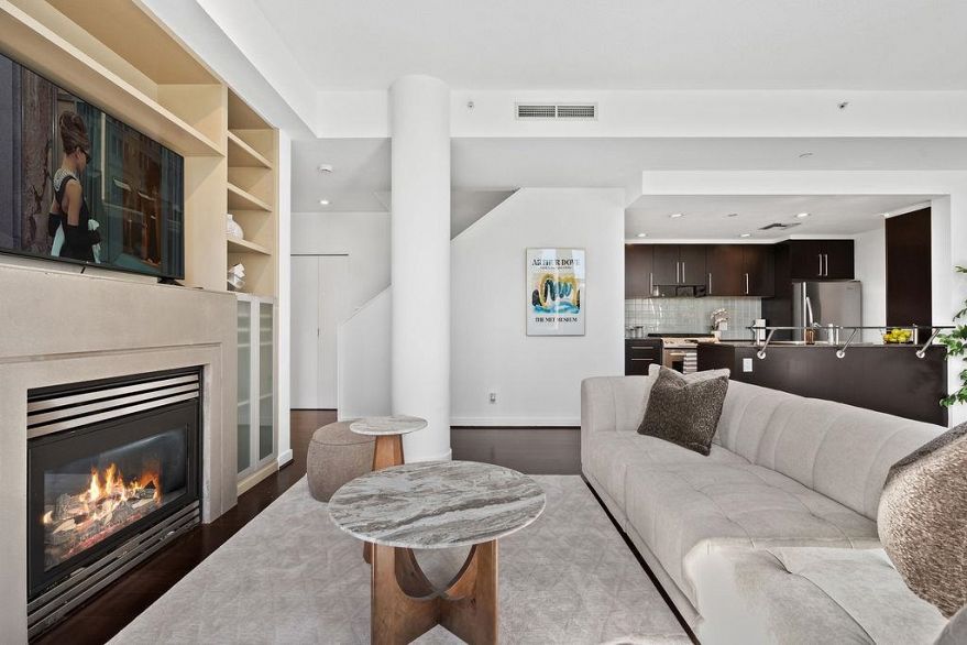TH105 638 Beach Crescent