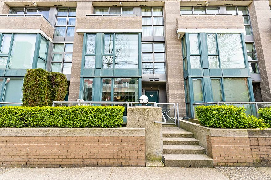 1028 Cambie Street