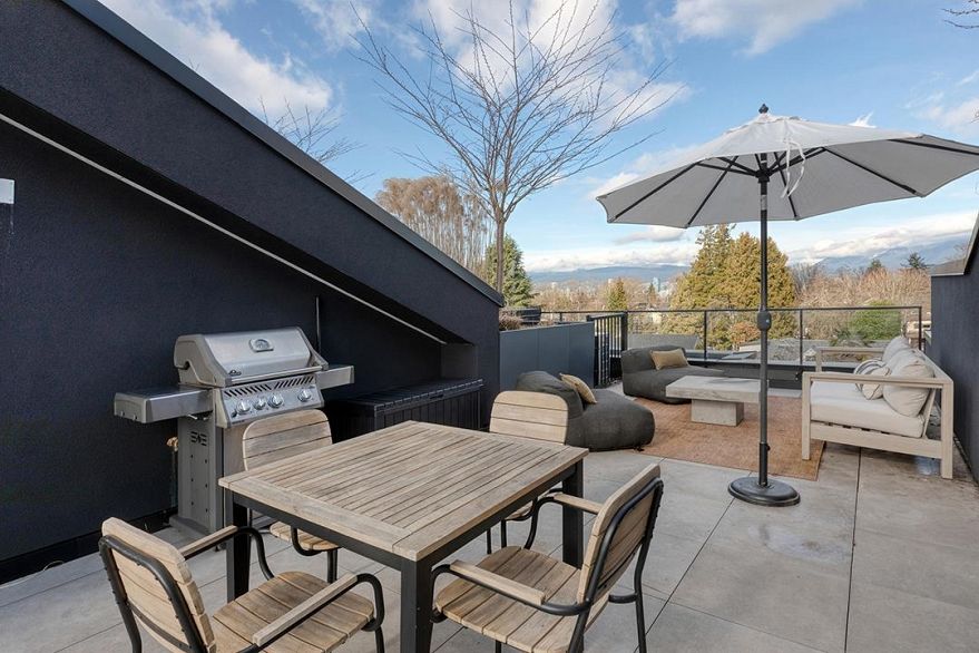 48 W King Edward Avenue