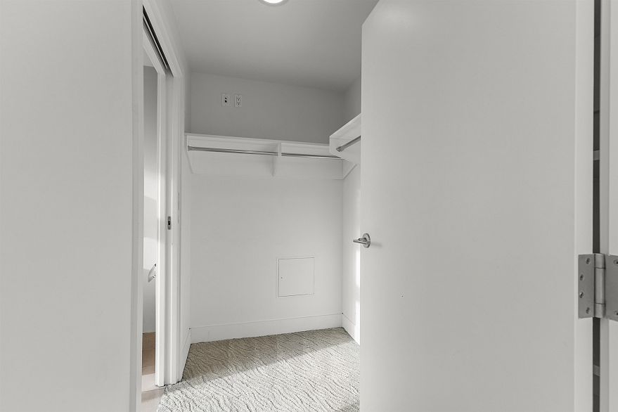 3308 1111 Alberni Street