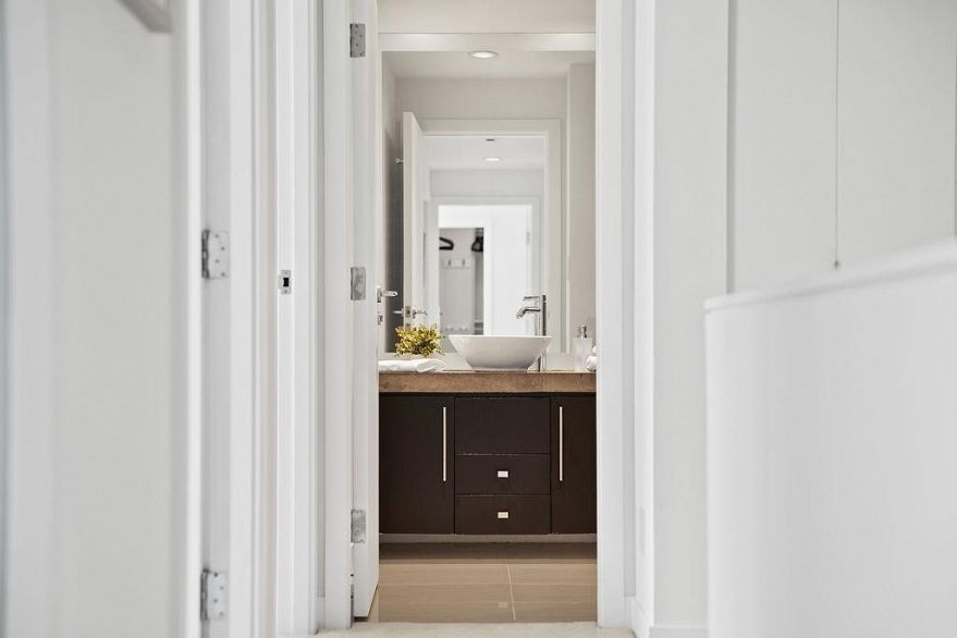 TH105 638 Beach Crescent