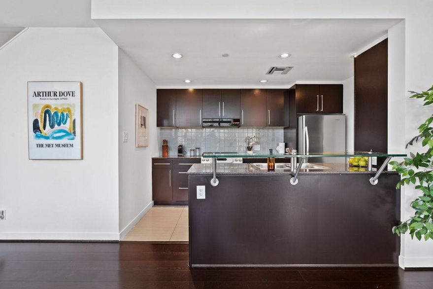 TH105 638 Beach Crescent