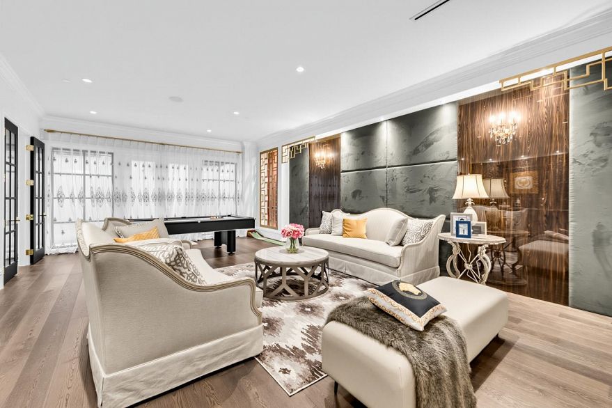 4177 Doncaster Way