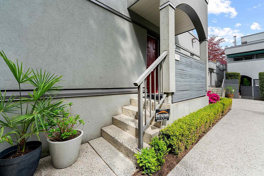 1314 W 7th Avenue
