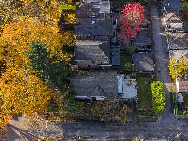 3555 Quadra Street