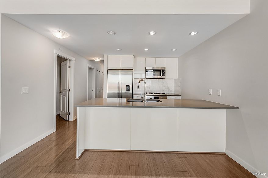 1008 3281 E Kent Avenue North