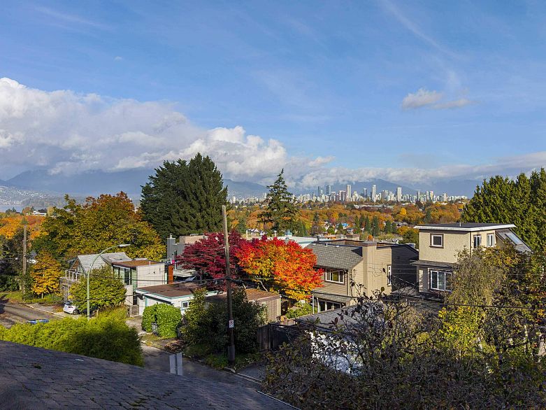 3555 Quadra Street