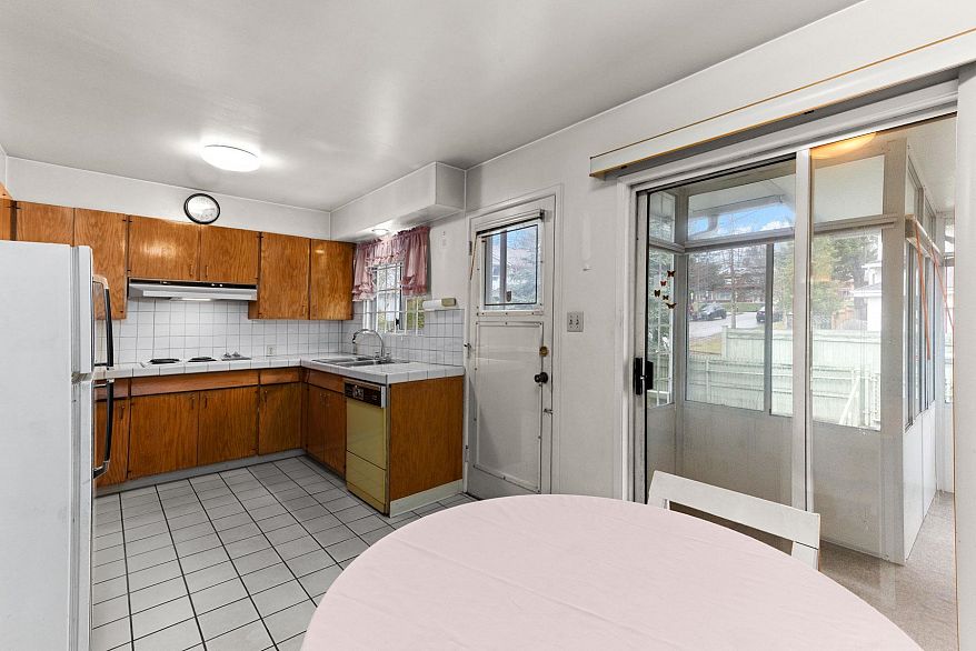 191 W 60th Avenue