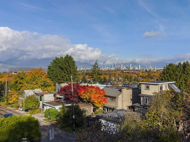 3555 Quadra Street