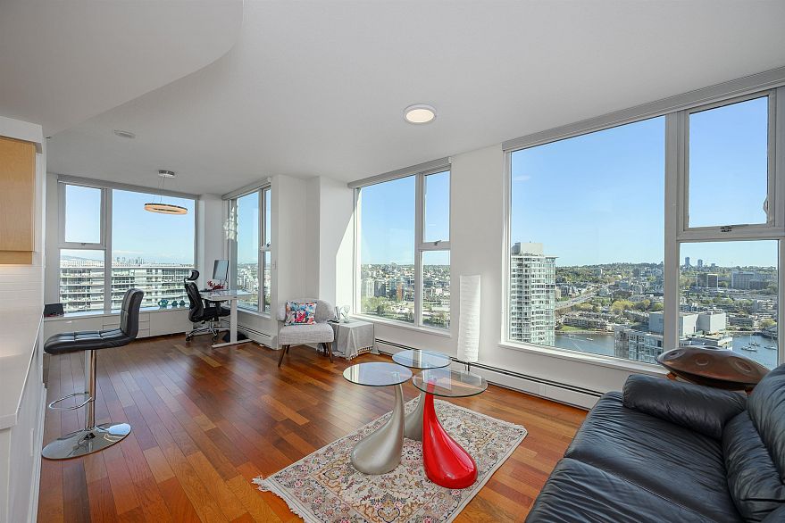 3707 1009 Expo Boulevard