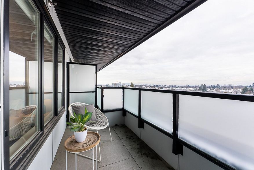 406 3050 KINGSWAY, Vancouver BC V5R 5J7