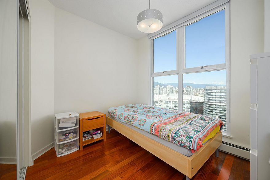 3707 1009 Expo Boulevard
