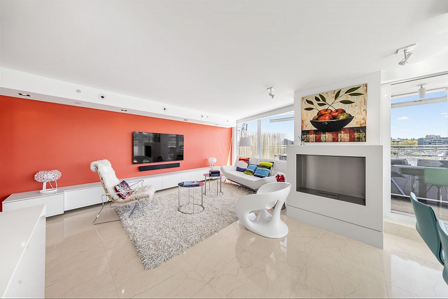 606 1288 Marinaside Crescent