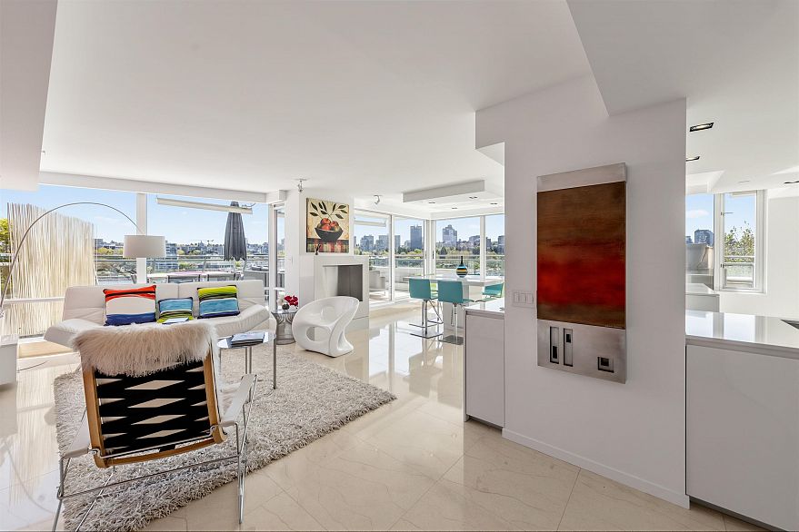 606 1288 Marinaside Crescent