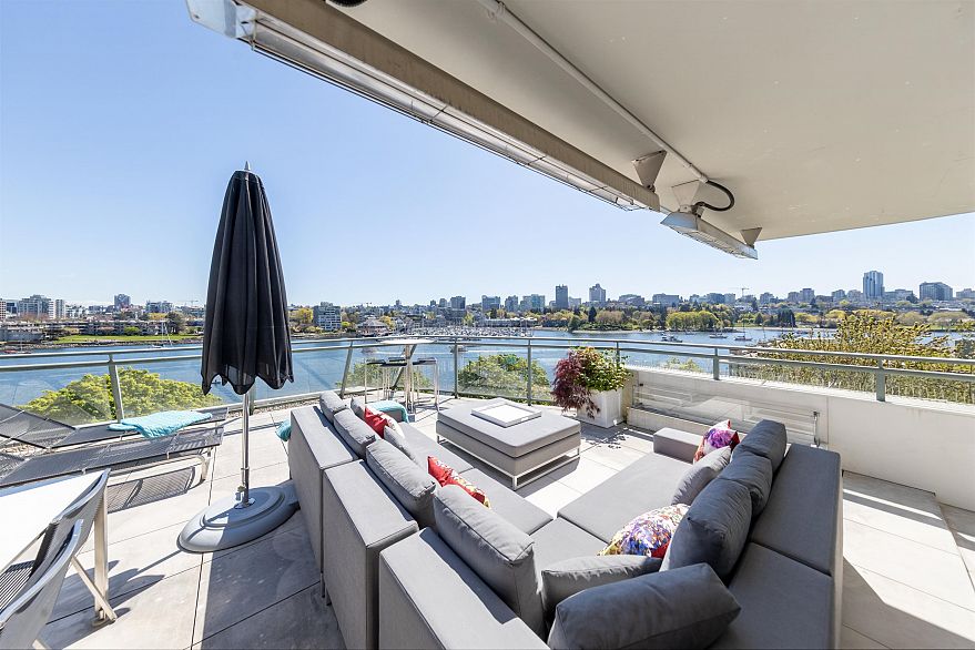 606 1288 Marinaside Crescent