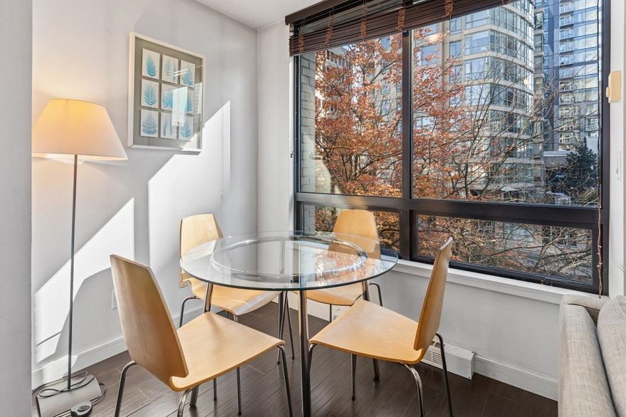 403 1003 Burnaby Street