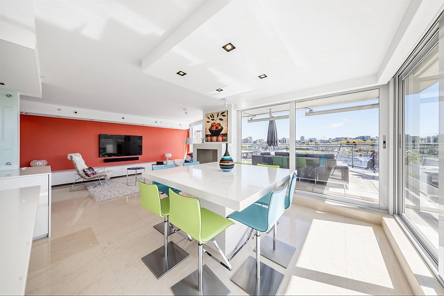 606 1288 Marinaside Crescent