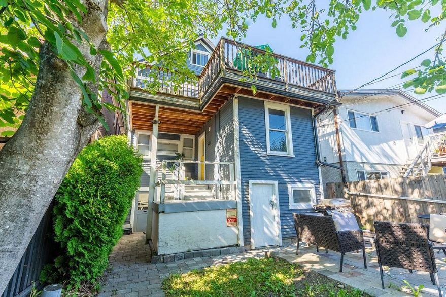 136 W 12th Avenue