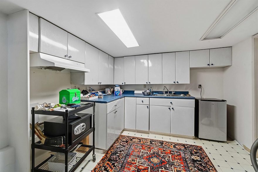 2497 Wall Street