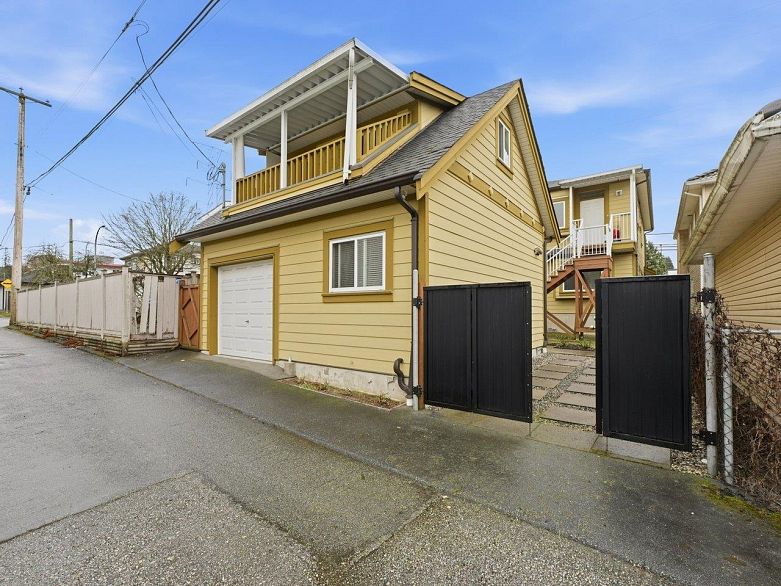 1115 Boundary Road