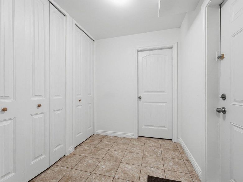 1115 Boundary Road