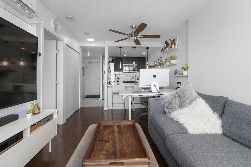 2903 928 Beatty Street