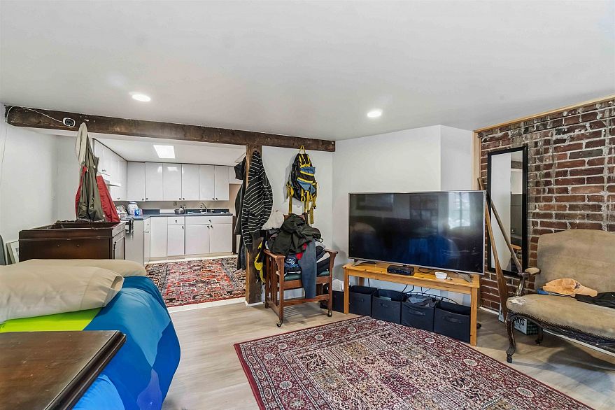 2497 Wall Street