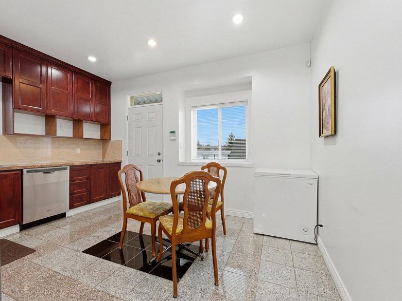 1115 Boundary Road
