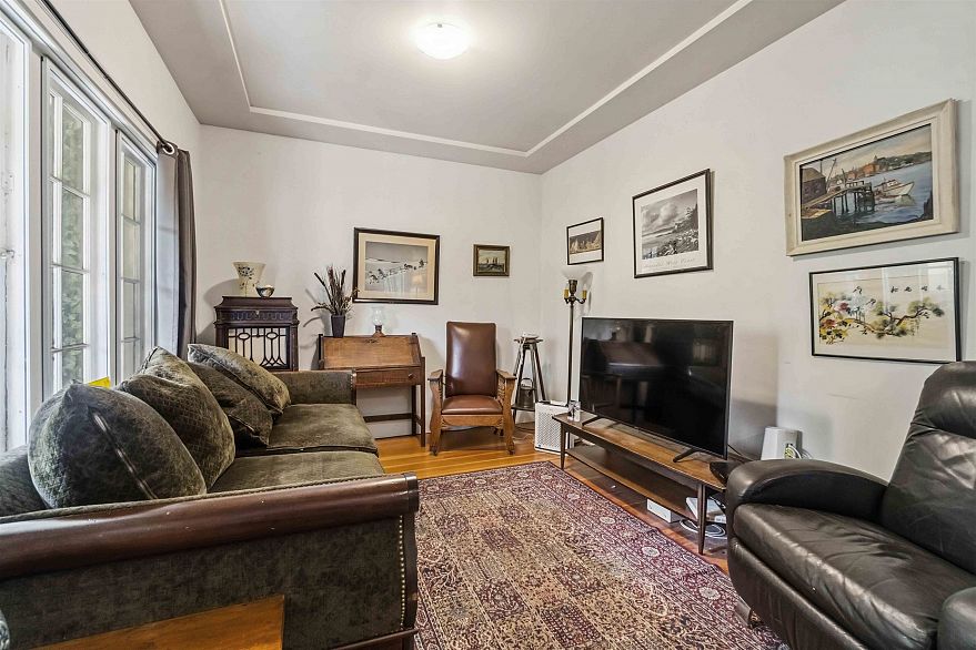 2497 Wall Street