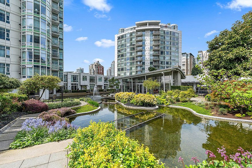 3605 1199 Marinaside Crescent