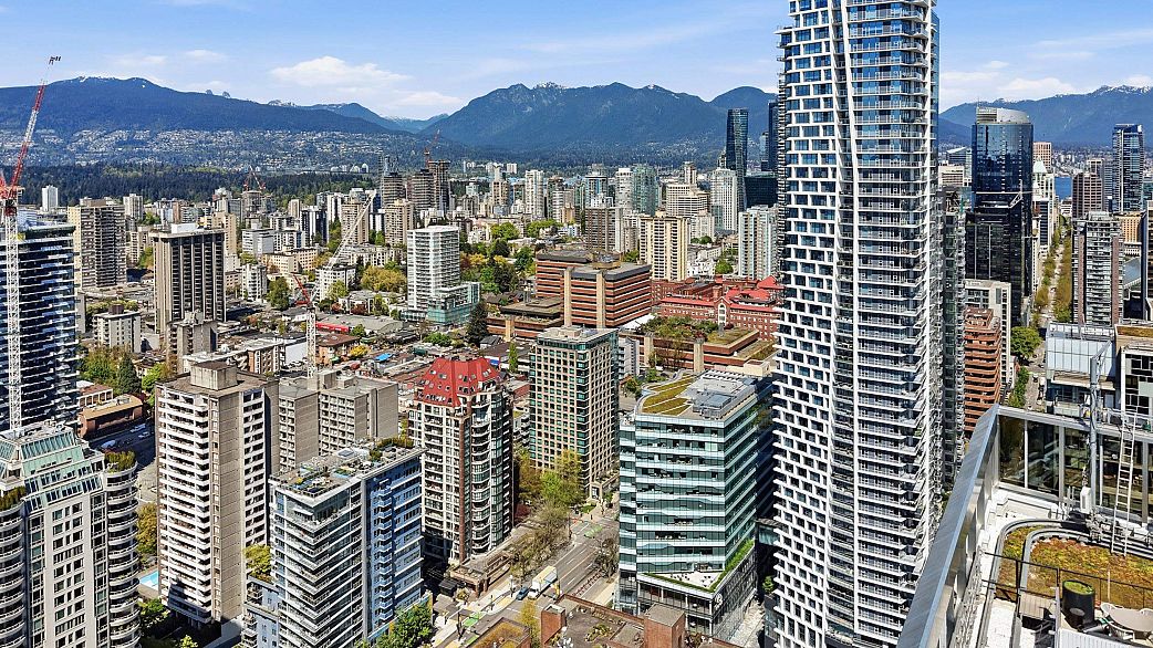 706 1003 Burnaby Street