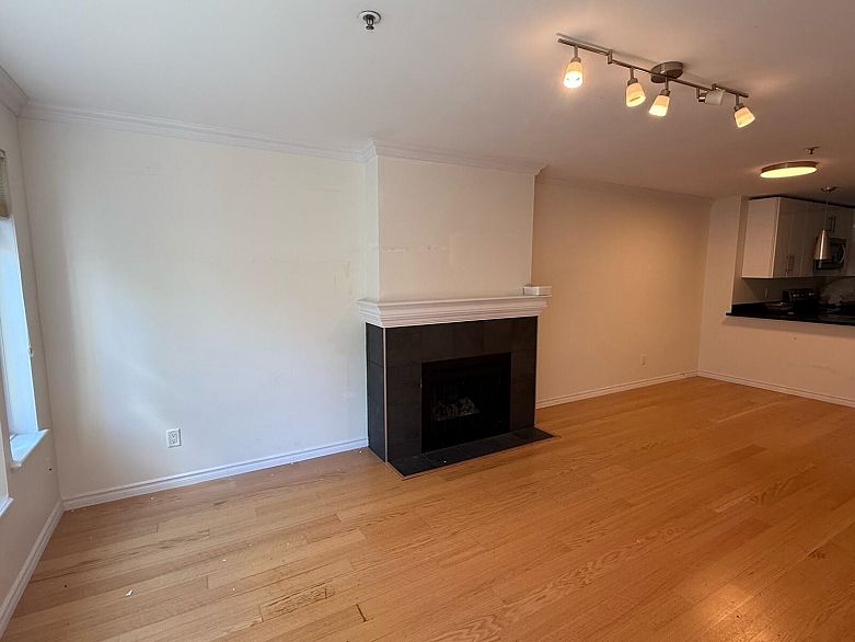 101 965 W 15TH AVENUE, Vancouver BC V5Z 1S1