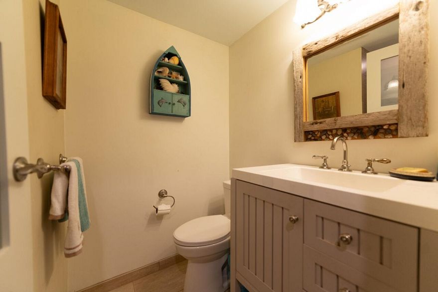 302 1502 Island Park Walk